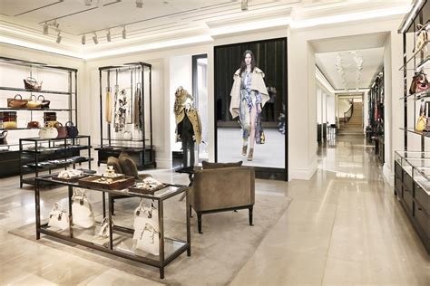 burberry flagship store milano|Burberry opens a new store in Milan .